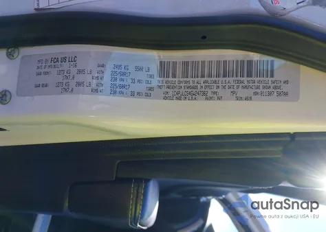 2016 Jeep Cherokee Latitude из США, поврежденный, VIN 1C4PJLCS4GW247362